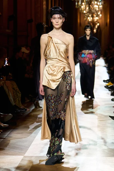 Look 55